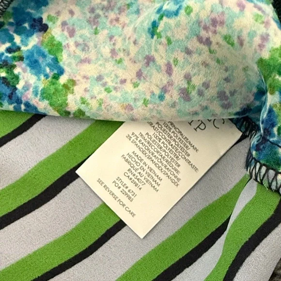 CAbi Printed Complete Floral Front and Striped Back Sleeveless Top Size XS - Picture 6 of 6